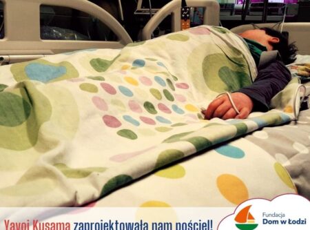 Pościel w kropki buduje Dom